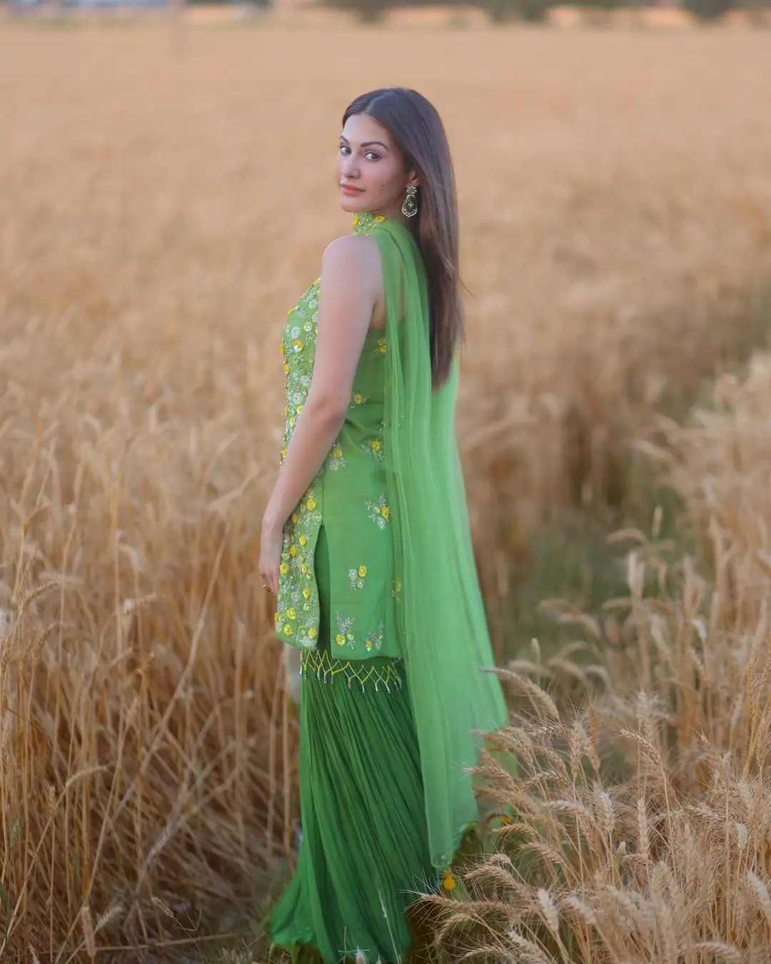 BOLLYWOOD ACTRESS AMYRA DASTUR STILLS IN GREEN DRESS